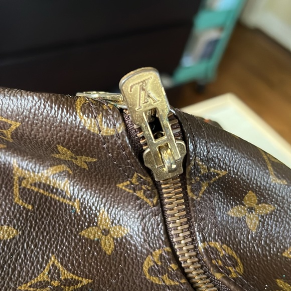 Authentic Vintage '80s LOUIS VUITTON Keepall Luggage Bag - Picture 7 of 17